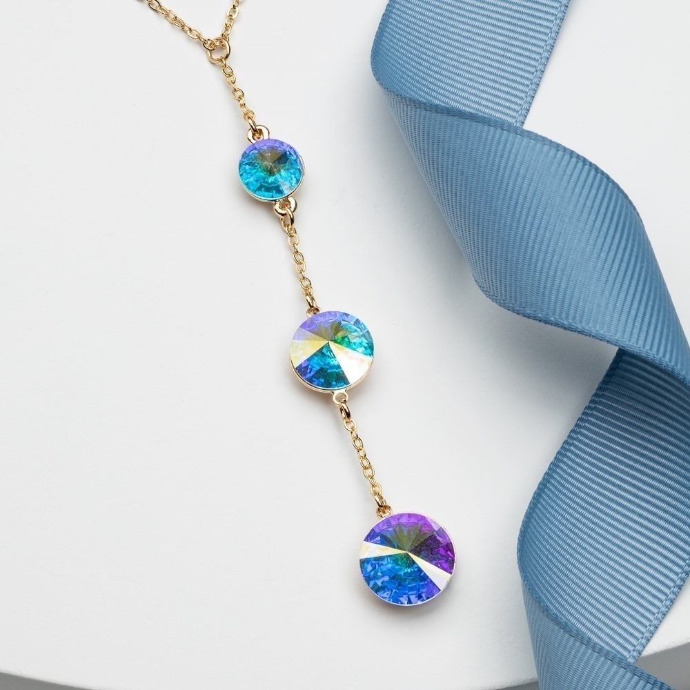 Graduated Necklace with Swarovski crystals